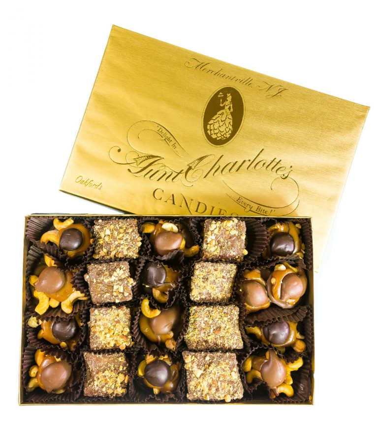 prod-bx_0017_auntcharlottes-boxed-0617-cashew-crabs-almond butter Crunch-7131