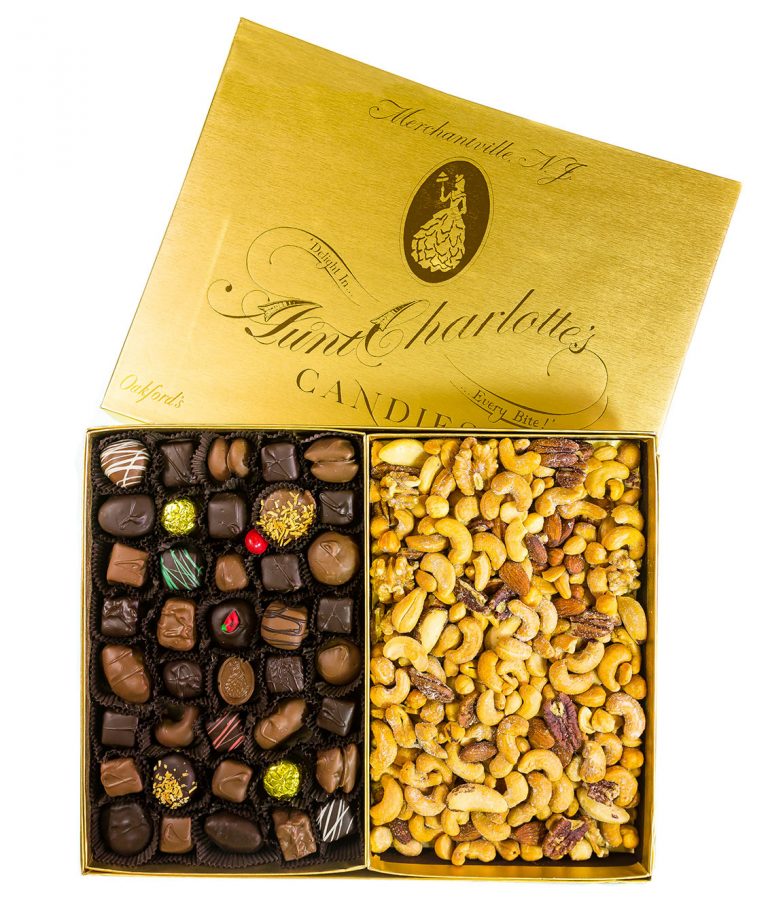 prod-bx_0021_auntcharlottes-boxed-0617-2lb-Gourmet-Assortment-7157